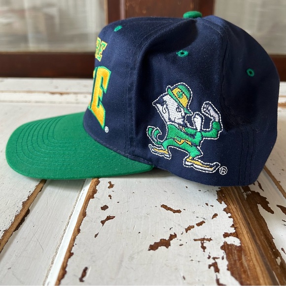 Vintage 1990’s Notre Dame Leprechaun Snapback Hat - Picture 4 of 9